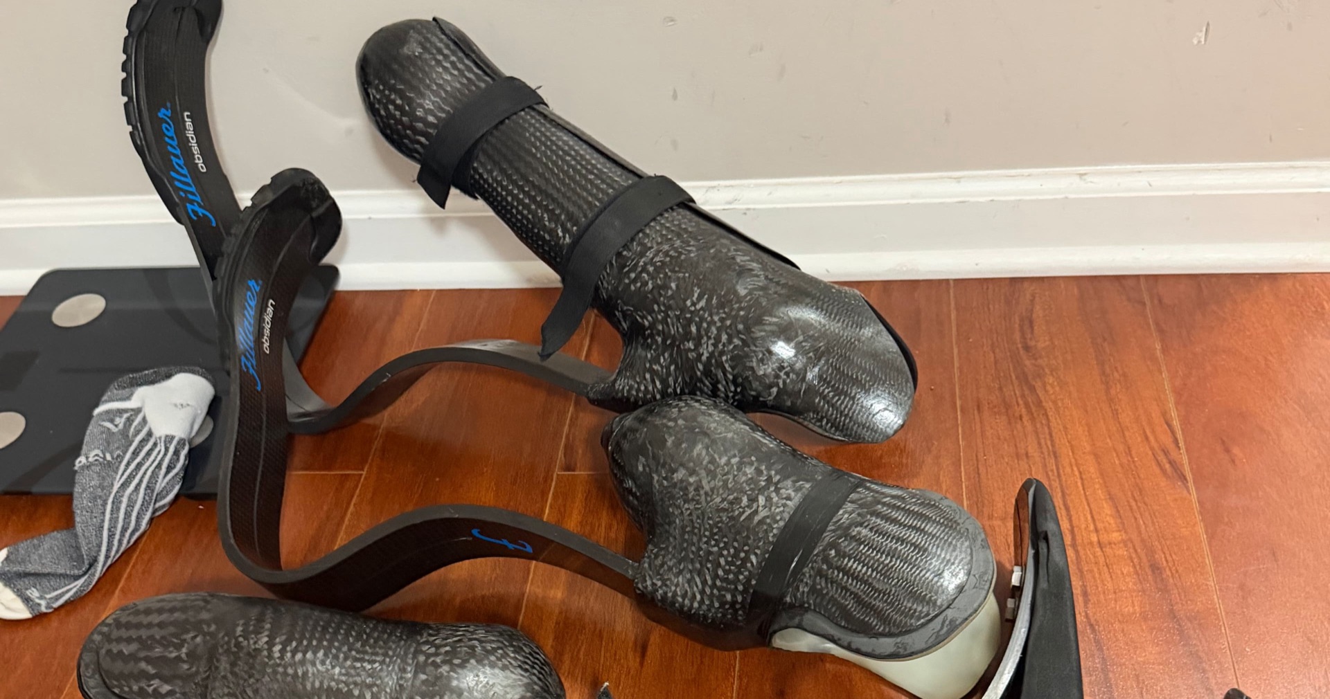 Close-up of Hao's carbon-fiber running blades and prosthetic equipment